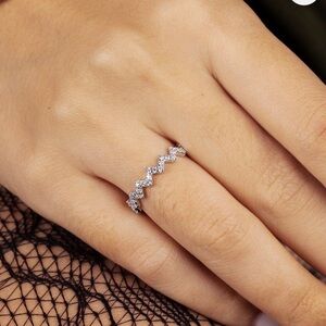 APM Monaco up and down silver ring size 5